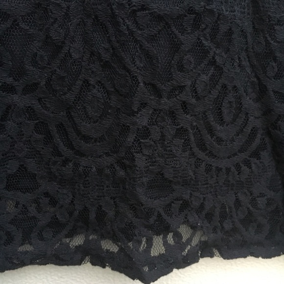 Papaya Black Lace Dress - Picture 2 of 3